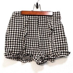 Dizzy Lizzy Black and White Plaid Checkered Shorts vintage